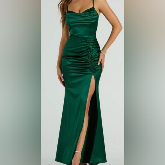 Windsor Dresses & Skirts - Windsor Emerald Green Satin Ruched Slip Dress